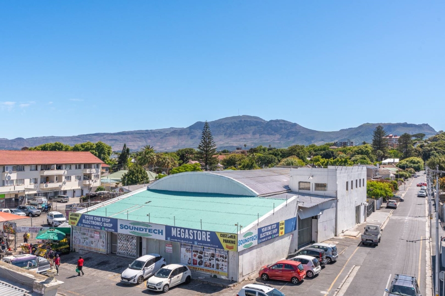2 Bedroom Property for Sale in Wynberg Western Cape